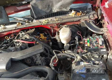 2004 Chevrolet Silverado 1500 Work Truck from USA, damaged, VIN 1GCEC19T44E400605